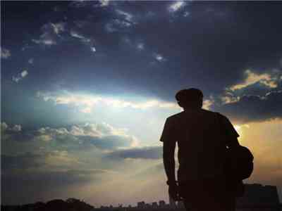 【网通社快报】奇瑞第五代瑞虎8上市24小时订单破12万台，起售价999万元