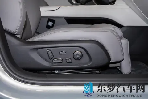 1399 万起的纯电中型车黑马?深蓝 L06:续航、智能全拉满-2