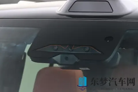 方程豹钛7：20万级硬派SUV，真能兼顾诗与远方和柴米油盐？-2