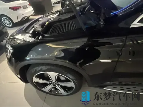 28万多拿下黑色奔驰GLC，家用代步有面儿！-1