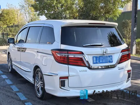 16万多拿下本田艾力绅，家用出行更舒适-1