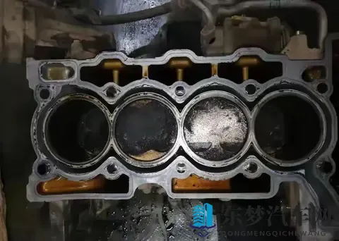 3个方法自测车积碳!不用工具,车主5分钟就能搞定-3