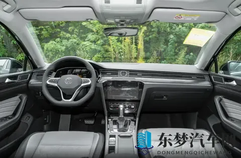 大众不得不放下尊严!迈腾直降62万元,一个月卖17613台-2