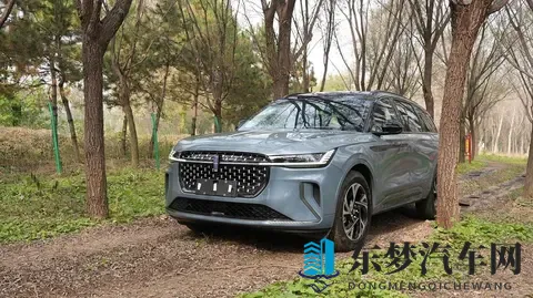 av蜜桃：惊艳登场！新锐车型引领时尚潮流-3