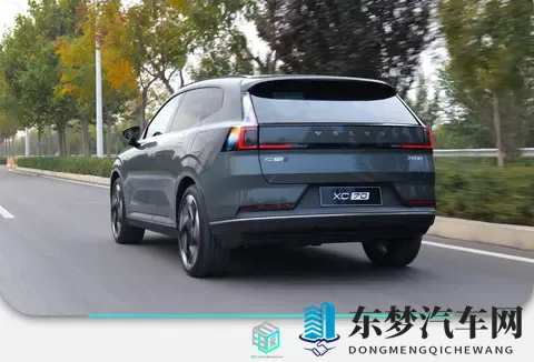 插混架构下，安全仍然是底色 试驾沃尔沃全新XC70-2