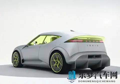 将于2026年发布 现代IONIQ 3量产版谍照曝光-2
