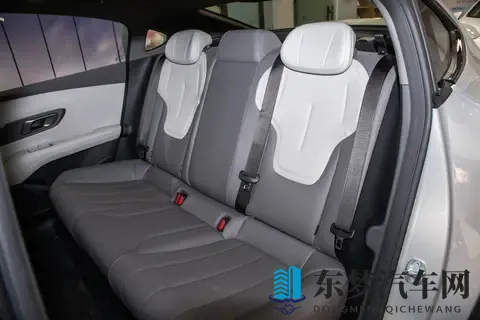 1399 万起，全系激光雷达+磁流变悬架，深蓝L06 26款激光版-2