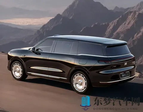 硬刚问界M8,智己LS9预售336万起,有7大卖点!-2