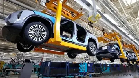 销量下滑，新能源疯涨，用户算账改写车市规则-2