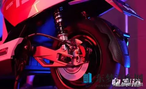 抖音风：汽车短视频新潮流：品牌争奇斗艳，车型魅力绽放