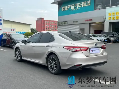 18禁  女奥特曼被捏胸：女战士遭遇不当身体接触