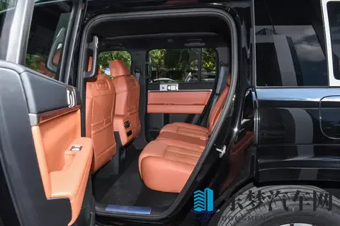 比亚迪又出新招!这款18万级SUV,家用有多香?-1