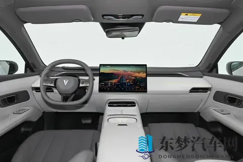 入门即满配？试驾深蓝L06，15万级轿跑新选择？-3