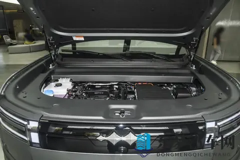 方程豹钛7：家用方盒子SUV选它值吗？-3