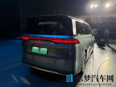 零跑Lafa5：一台“不将就”的平民性能车-1