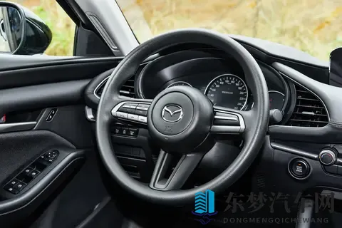 2025 款马自达 3 昂克赛拉选车指南:动力、配置与性价比全解析-3