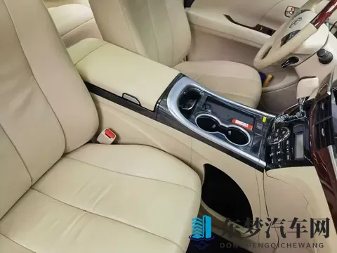 丰田大霸王升级完工​大屏360全景，地板套件，航空座椅，扶手箱，-2