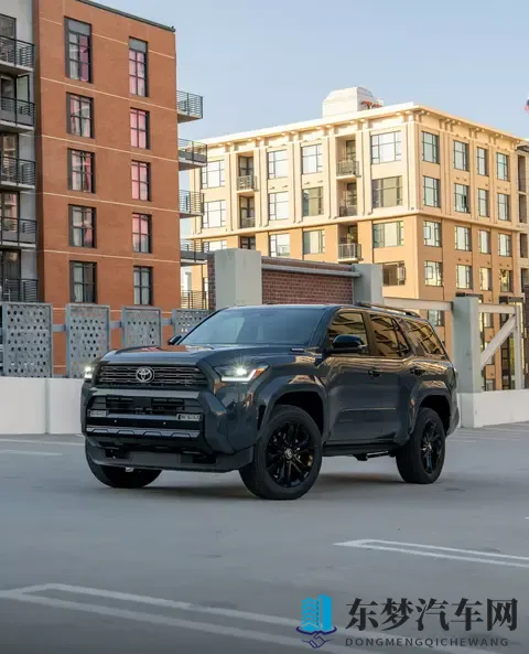 按摩师扒开腿按摩花蒂:汽车保养新潮流:揭秘高效技巧,车辆保养如“深度按摩”-2