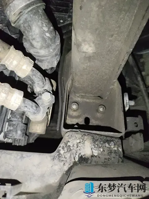 十年老将风韵犹存，16万拿下二手保时捷卡宴S，圆你豪车梦？-3