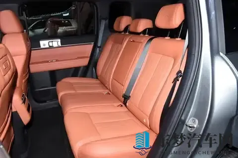 2198万，兼顾全家出游与驾驶乐趣，这台方盒子SUV可以考虑-2