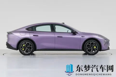 深蓝L06 2026款激光版，1399 万元起，续航670km，配3颗激光雷达