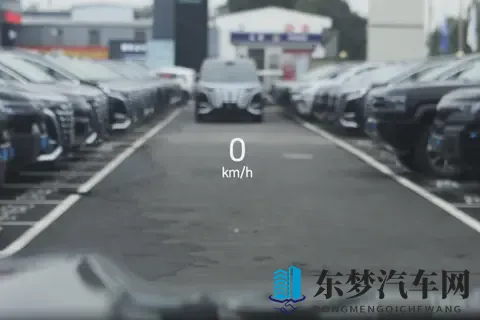 方程豹钛7 买得钛对了！满油电跑1300公里  970L后备箱直逼小货车-2