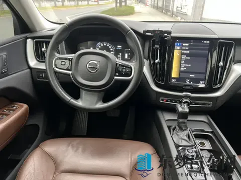 11万多拿下北欧豪华SUV，2019款一手沃尔沃XC60-2