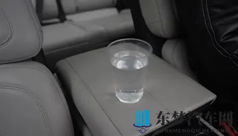 京东影视：跨界合作，汽车元素颠覆观影体验