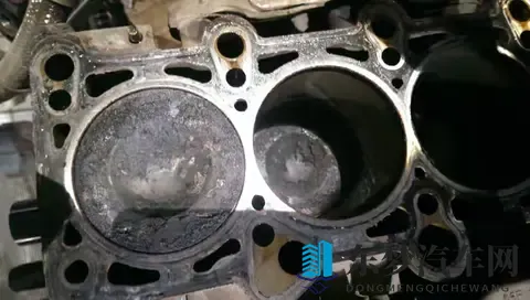 3个方法自测车积碳!不用工具,车主5分钟就能搞定-1