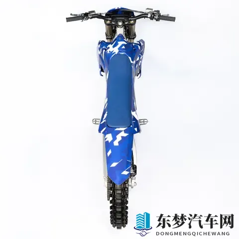 永久区域网名紧急通知中：汽车新政来袭：新能源汽车腾飞，燃油车面临转型挑战