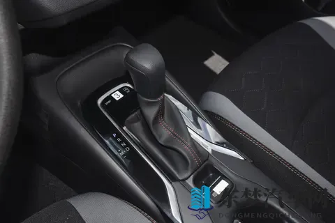 丰田卡罗拉卖疯了!惠后758万起,哪款值得买?-1