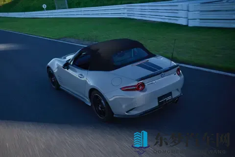 MX-5 Spirit Racing Roadster 12R反响热烈！或推出第二款限量车型！-3