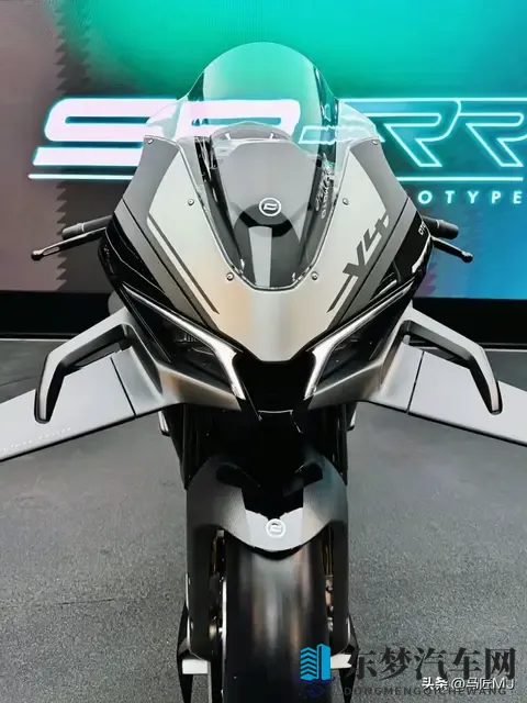 春风公升级赛车，V4 SR-RR原型亮相！竞争手拿什么应对？