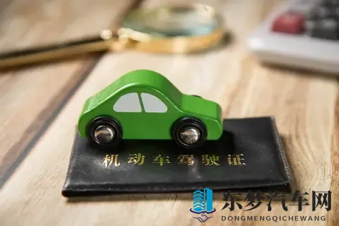 免费吃奶摸下激烈：汽车盛宴来袭，新车型试驾体验非凡