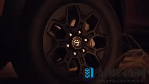 11月10日泰国首发！新一代丰田Hilux Travo预告发布！-1