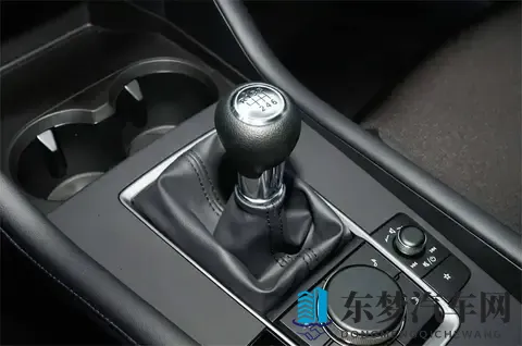 手动挡车主自述：卖掉手动挡换成自动挡后，才明白的3个道理！-1