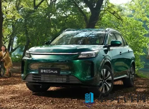 够大够舒适？蓝电E5 PLUS能成家用SUV新选择吗？-3