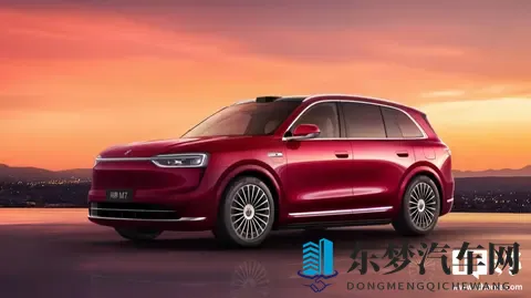 鸿蒙智行问界 M7 汽车上市 41 天累计大定 9 万台，2798 万元起-1