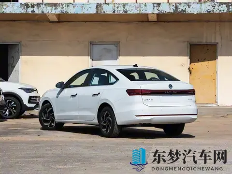 搭载15T发动机！大众朗逸Pro下线亮相，预计11月17日上市-2