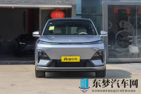 新能源大型六座SUV选购指南：深蓝S09与问界M8全面对比-3