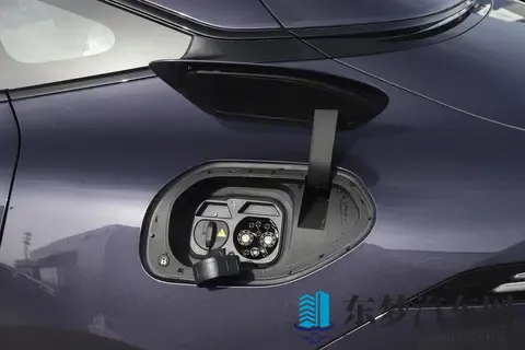 25万预算买什么车好？这款中型轿车全系标配华为ADS 30，值得一看