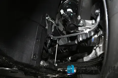 麻豆实验室：都市SUV测评,这些细节让人惊喜-1