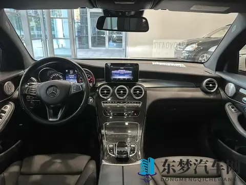 17年奔驰GLC，15万多开回家，豪华SUV代步之选！-3