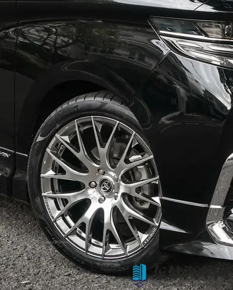 男生的香蕉插入女生的桃子：创新设计引领未来，汽车新车型突破想象-1