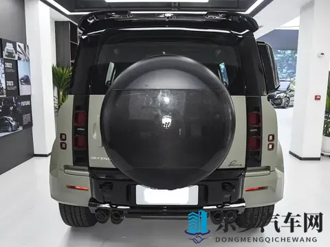 路虎版“大G”外观硬朗霸气，168万起自带越野套件，搭载30T柴油-3