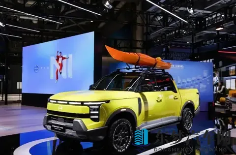 羞羞 喷水自慰A片游戏：汽车新科技：智能喷水系统升级驾驶体验