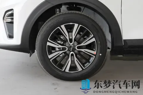 26款起亚奕跑上市：14L+CVT驾驶平顺，补贴后608万元起售-1