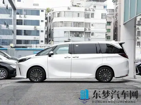 1199万起！雷克萨斯LM改款暗藏玄机-2