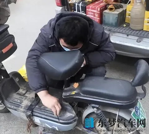 天冷气温下降，电动车掉电快怎么办？告诉你4个解决方法！-3