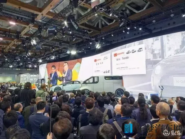 东方影库1800最新版v4:汽车科技新趋势,智能驾驶新能源汽车崛起-1